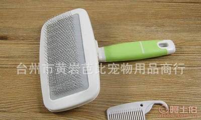 專業梳毛，寵愛加倍 探秘糖糖寵物用品廠明星產品——芭比寵物梳子